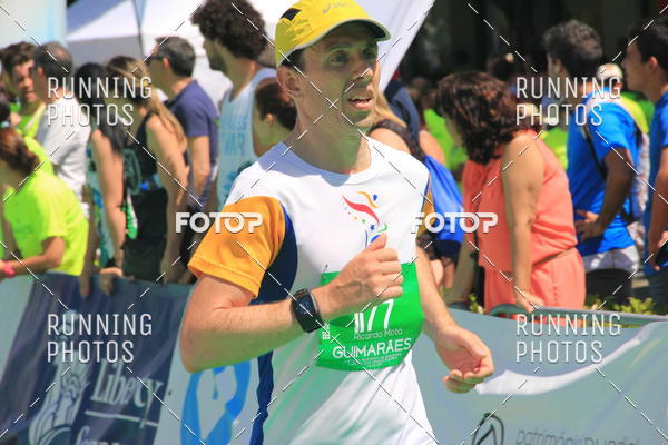 Buy your photos of the eventMeia Maratona Guimares 2016 on Fotop