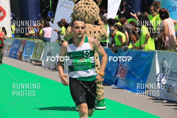 Buy your photos of the eventMeia Maratona Guimares 2016 on Fotop