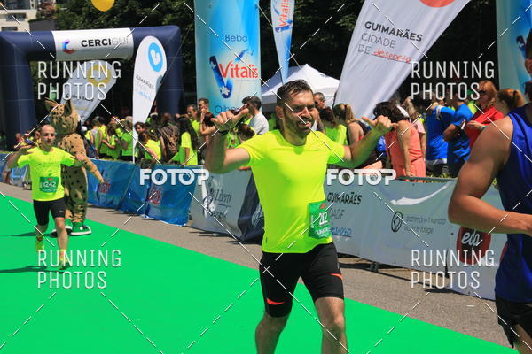 Buy your photos of the eventMeia Maratona Guimares 2016 on Fotop