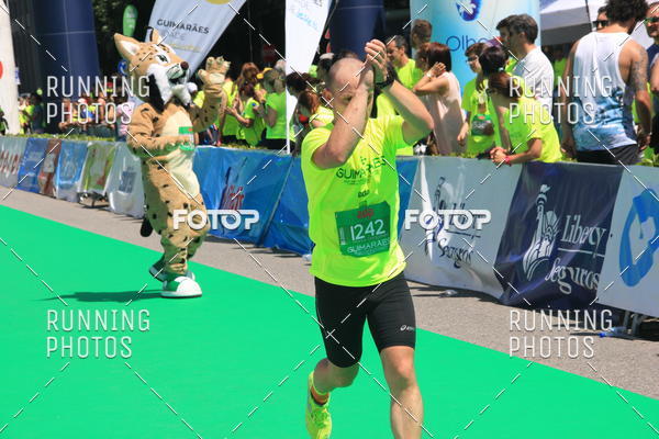Buy your photos of the eventMeia Maratona Guimares 2016 on Fotop