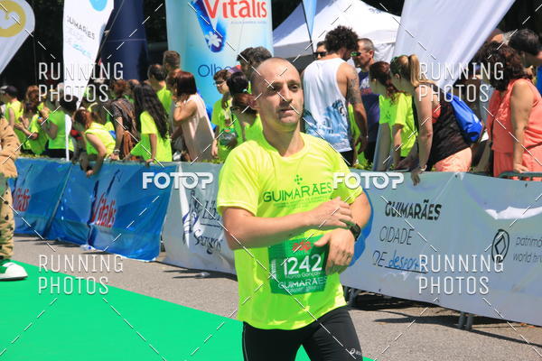 Buy your photos of the eventMeia Maratona Guimares 2016 on Fotop