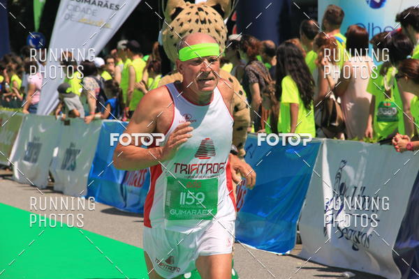 Buy your photos of the eventMeia Maratona Guimares 2016 on Fotop