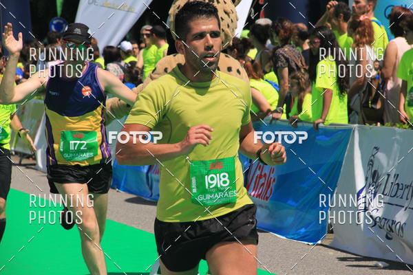 Buy your photos of the eventMeia Maratona Guimares 2016 on Fotop