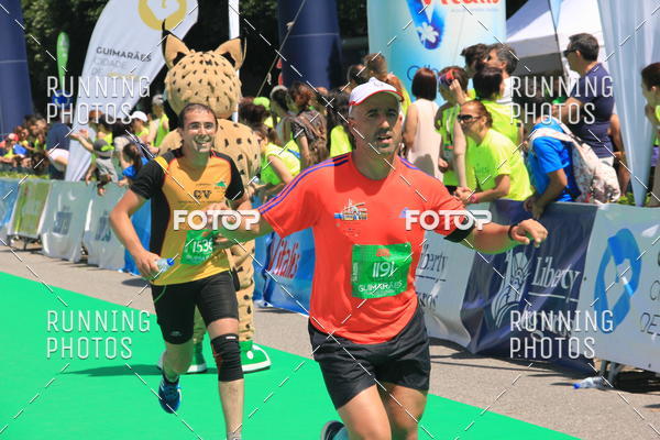 Buy your photos of the eventMeia Maratona Guimares 2016 on Fotop