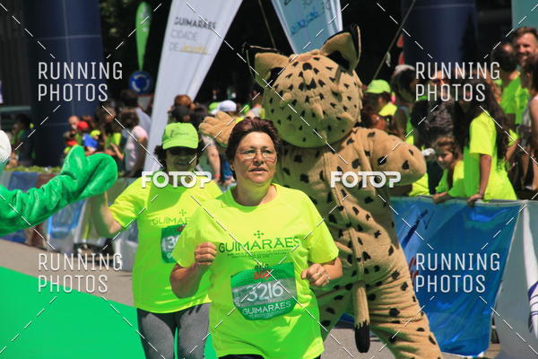 Buy your photos of the eventMeia Maratona Guimares 2016 on Fotop