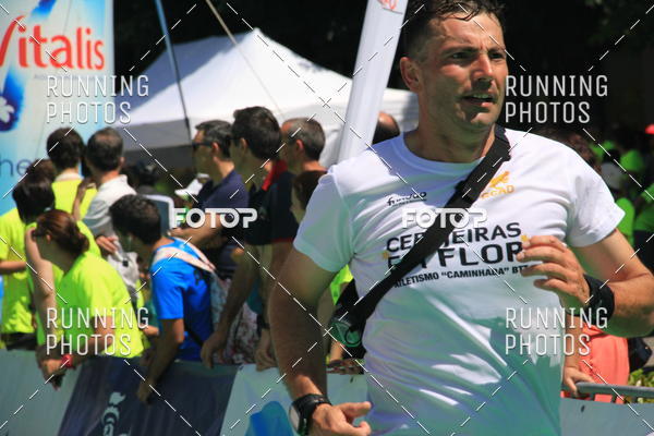 Buy your photos of the eventMeia Maratona Guimares 2016 on Fotop