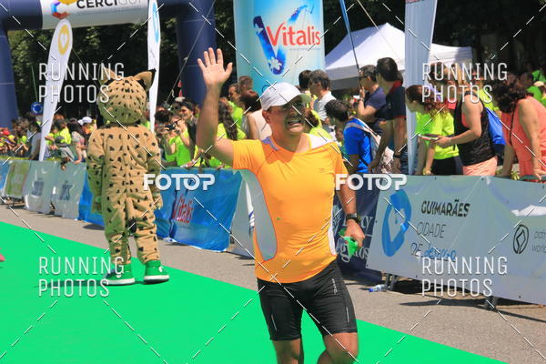 Buy your photos of the eventMeia Maratona Guimares 2016 on Fotop