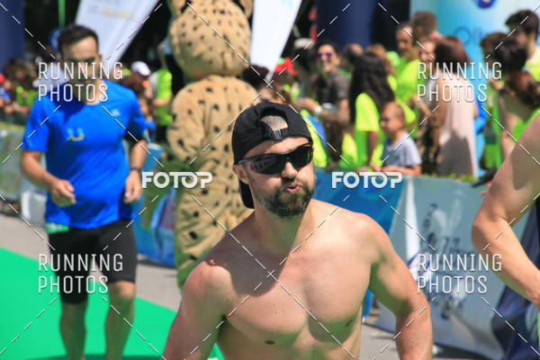 Buy your photos of the eventMeia Maratona Guimares 2016 on Fotop
