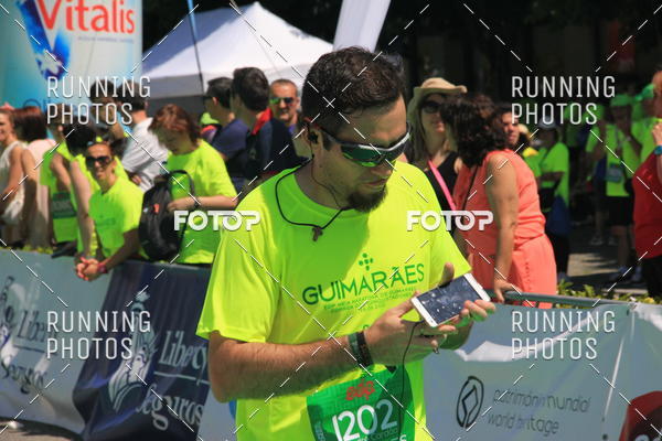 Buy your photos of the eventMeia Maratona Guimares 2016 on Fotop