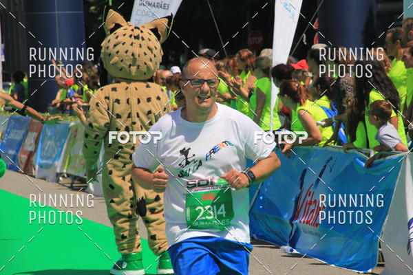 Buy your photos of the eventMeia Maratona Guimares 2016 on Fotop
