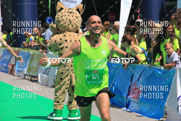 Buy your photos of the eventMeia Maratona Guimares 2016 on Fotop