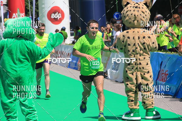 Buy your photos of the eventMeia Maratona Guimares 2016 on Fotop