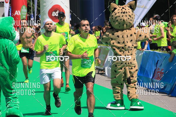 Buy your photos of the eventMeia Maratona Guimares 2016 on Fotop