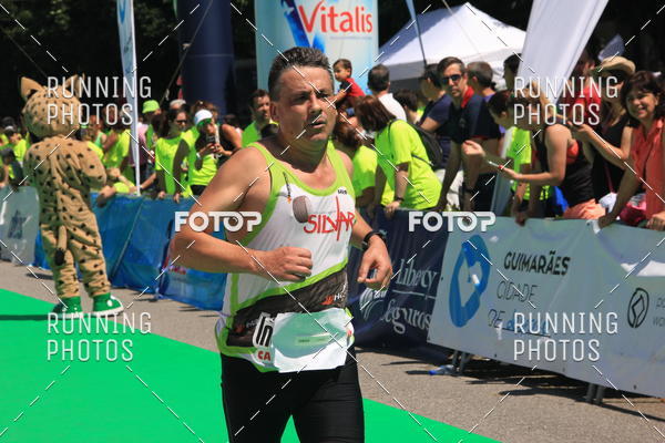 Buy your photos of the eventMeia Maratona Guimares 2016 on Fotop
