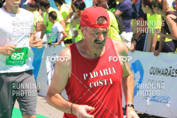 Buy your photos of the eventMeia Maratona Guimares 2016 on Fotop