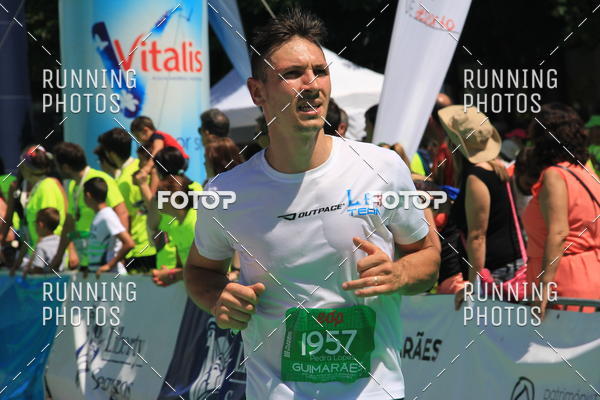 Buy your photos of the eventMeia Maratona Guimares 2016 on Fotop