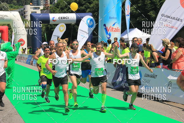 Buy your photos of the eventMeia Maratona Guimares 2016 on Fotop