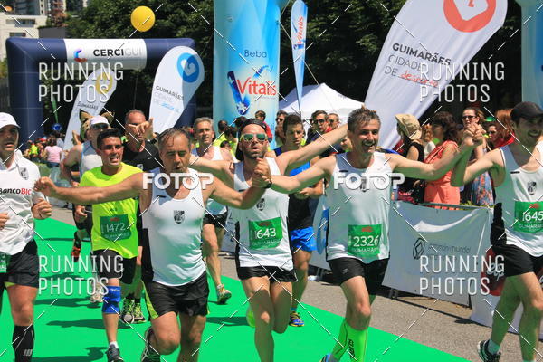 Buy your photos of the eventMeia Maratona Guimares 2016 on Fotop