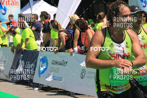 Buy your photos of the eventMeia Maratona Guimares 2016 on Fotop