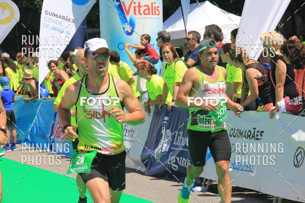 Buy your photos of the eventMeia Maratona Guimares 2016 on Fotop
