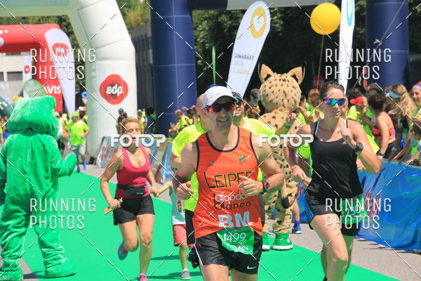 Buy your photos of the eventMeia Maratona Guimares 2016 on Fotop