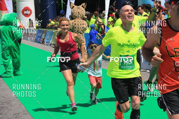 Buy your photos of the eventMeia Maratona Guimares 2016 on Fotop