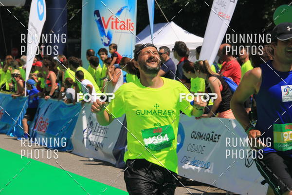 Buy your photos of the eventMeia Maratona Guimares 2016 on Fotop