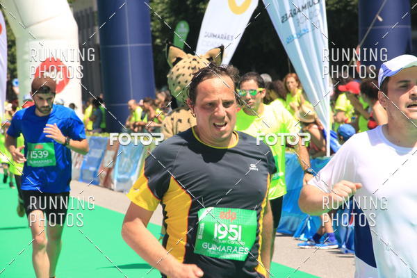 Buy your photos of the eventMeia Maratona Guimares 2016 on Fotop