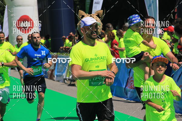Buy your photos of the eventMeia Maratona Guimares 2016 on Fotop