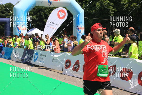 Buy your photos of the eventMeia Maratona Guimares 2016 on Fotop
