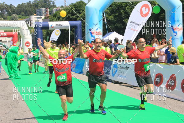 Buy your photos of the eventMeia Maratona Guimares 2016 on Fotop