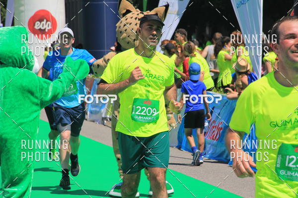 Buy your photos of the eventMeia Maratona Guimares 2016 on Fotop