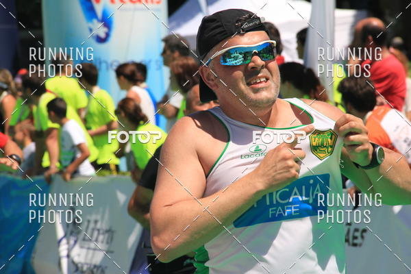 Buy your photos of the eventMeia Maratona Guimares 2016 on Fotop