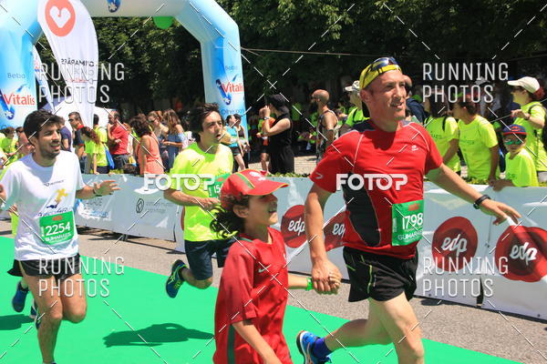 Buy your photos of the eventMeia Maratona Guimares 2016 on Fotop