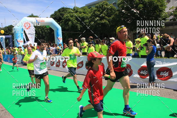 Buy your photos of the eventMeia Maratona Guimares 2016 on Fotop