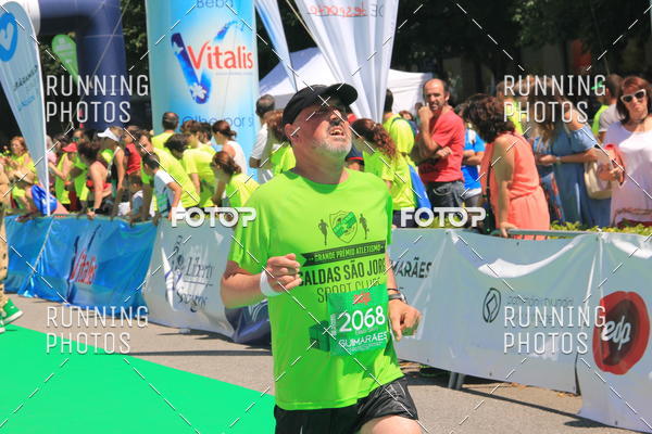 Buy your photos of the eventMeia Maratona Guimares 2016 on Fotop