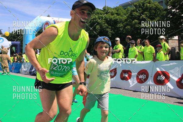 Buy your photos of the eventMeia Maratona Guimares 2016 on Fotop