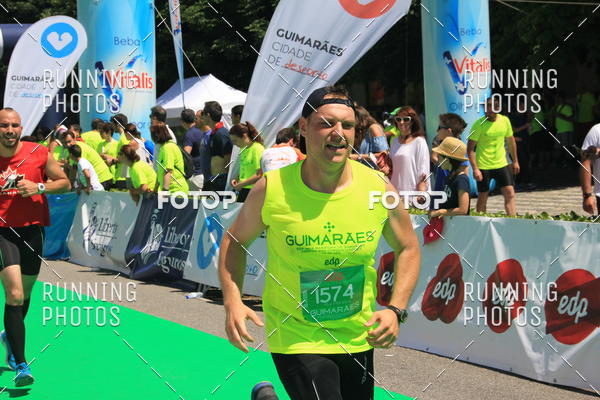 Buy your photos of the eventMeia Maratona Guimares 2016 on Fotop