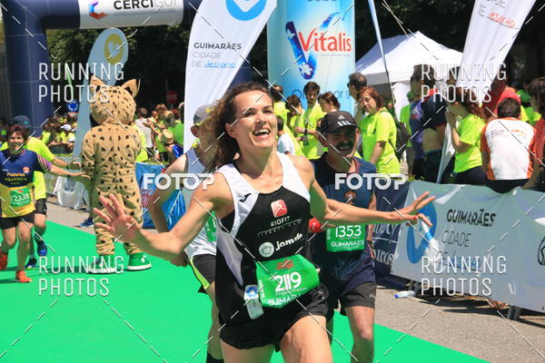 Buy your photos of the eventMeia Maratona Guimares 2016 on Fotop