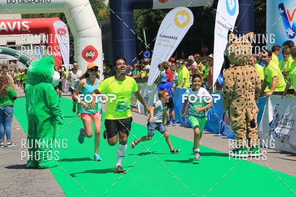 Buy your photos of the eventMeia Maratona Guimares 2016 on Fotop