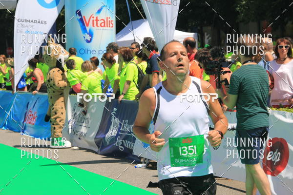 Buy your photos of the eventMeia Maratona Guimares 2016 on Fotop