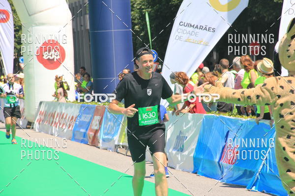 Buy your photos of the eventMeia Maratona Guimares 2016 on Fotop