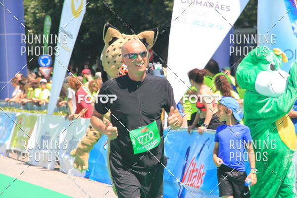 Buy your photos of the eventMeia Maratona Guimares 2016 on Fotop