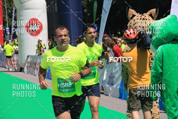Buy your photos of the eventMeia Maratona Guimares 2016 on Fotop