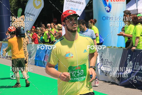 Buy your photos of the eventMeia Maratona Guimares 2016 on Fotop