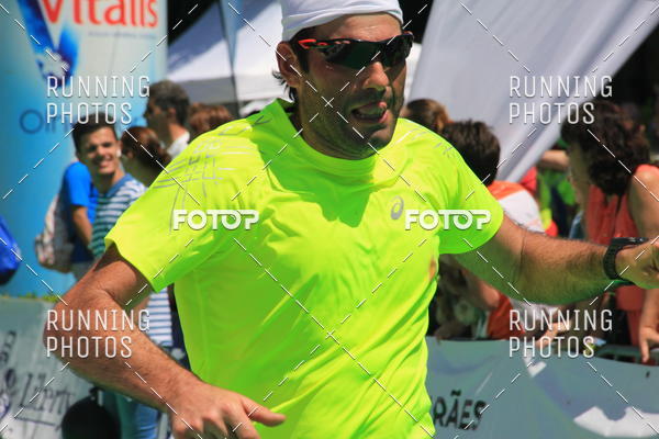 Buy your photos of the eventMeia Maratona Guimares 2016 on Fotop