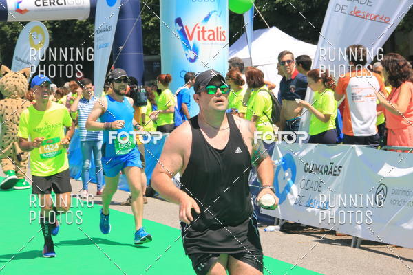 Buy your photos of the eventMeia Maratona Guimares 2016 on Fotop