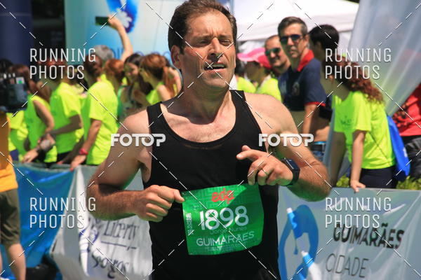 Buy your photos of the eventMeia Maratona Guimares 2016 on Fotop