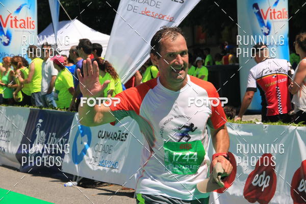 Buy your photos of the eventMeia Maratona Guimares 2016 on Fotop