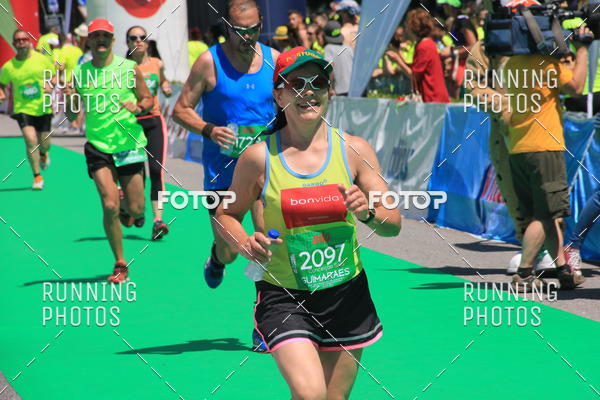 Buy your photos of the eventMeia Maratona Guimares 2016 on Fotop